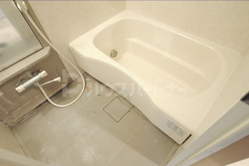 バス・シャワールーム　リフォーム中です。