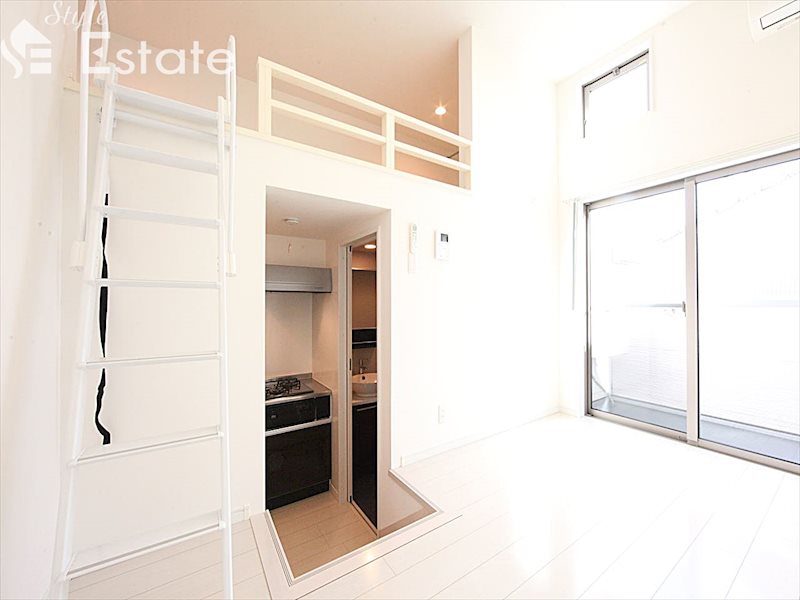 居室・リビング　内装