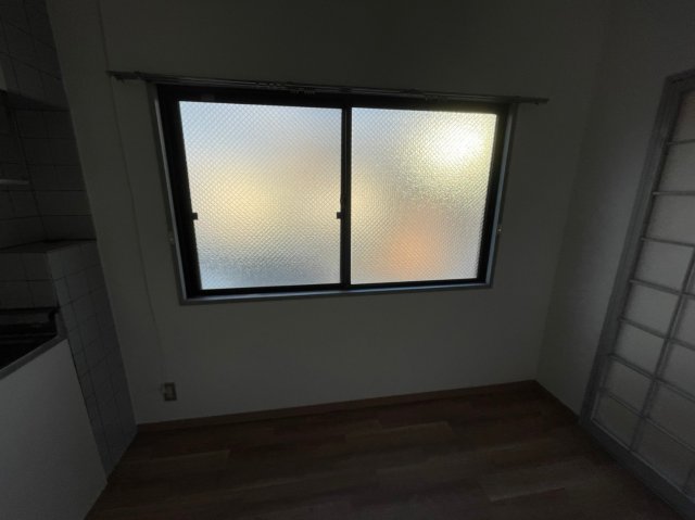 居室・リビング　(参考)同マンション他部屋の写真