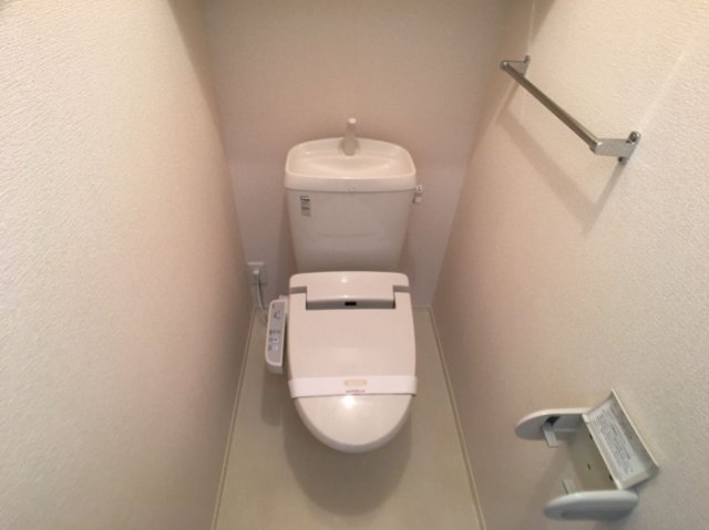 トイレ　コンパクトで使いやすいトイレです