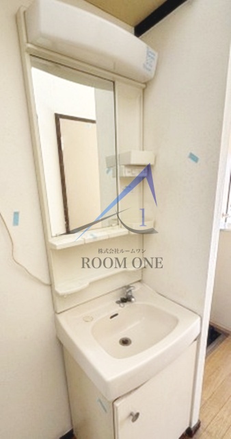 洗面設備　洗面台です。