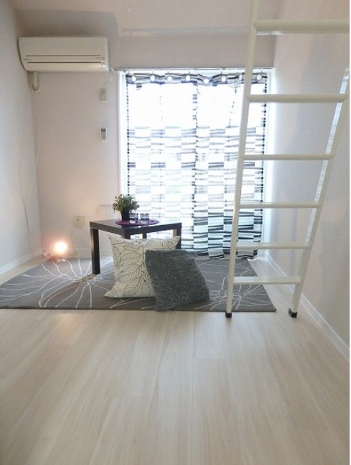 居室・リビング　家具はイメージです