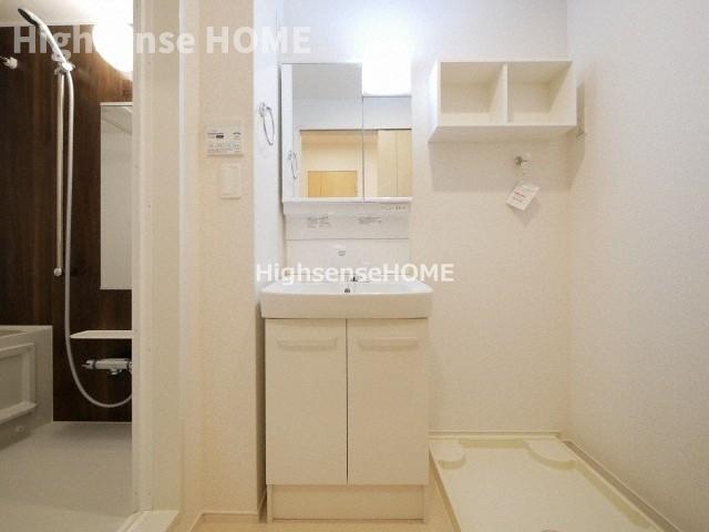 洗面設備　広い洗面スペース