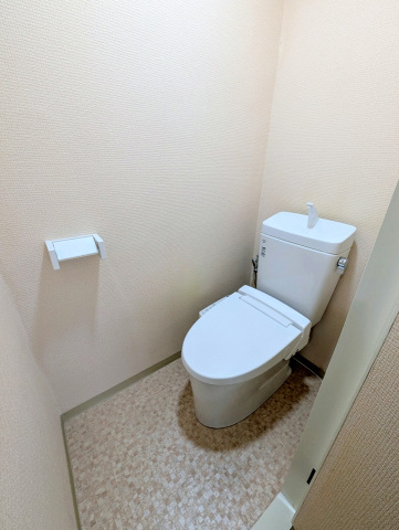 トイレ　温水洗浄暖房便座付き