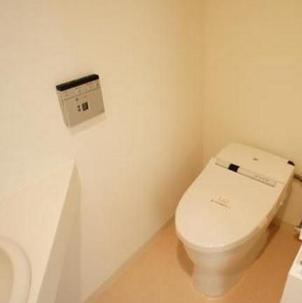 トイレ　※別部屋の参考写真です。