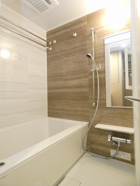 バス・シャワールーム　バス※別部屋参考写真