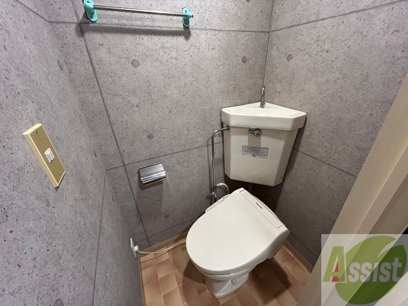 トイレ　トイレです。ウォシュレット付を探している方、おすすめです。