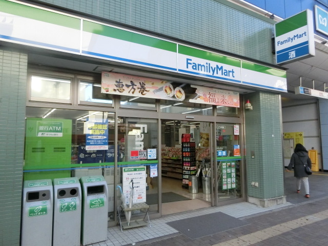 コンビニ　ファミリーマート市川妙典駅店（コンビニ）まで526m