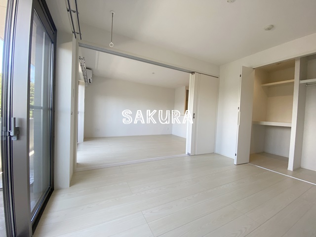 居室・リビング　開放感のあるゆったりとしたお部屋です♪