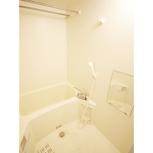 バス・シャワールーム　バスルーム