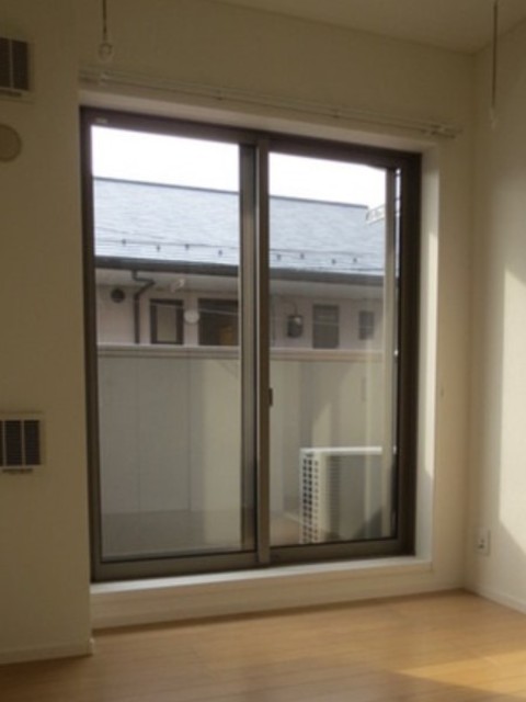 バルコニー　バルコニーあります