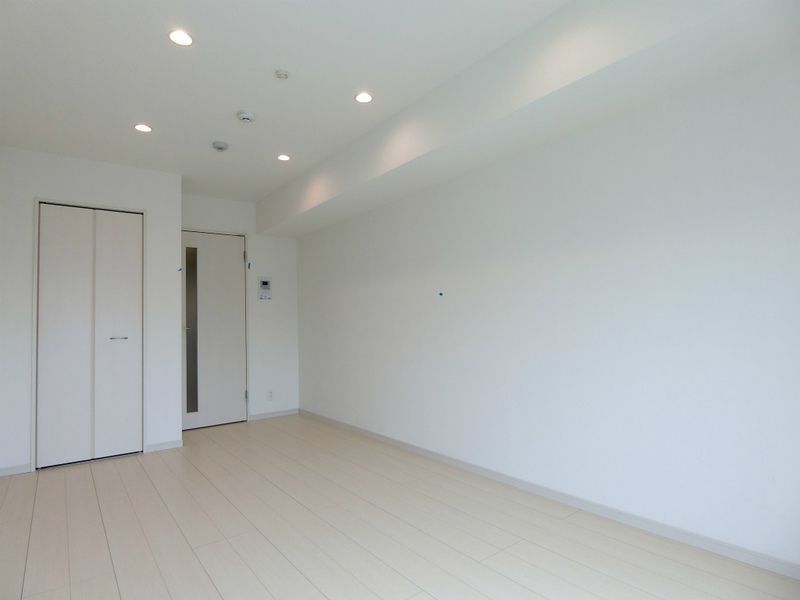 居室・リビング　☆明るい洋室☆