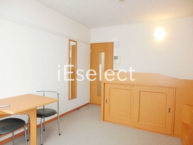 居室・リビング　家具家電付きですぐにお引越しができますよ