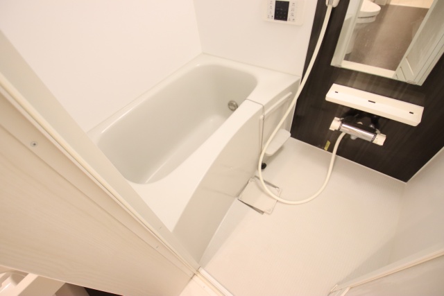 バス・シャワールーム　※別室の参考写真の為、現況優先です。
