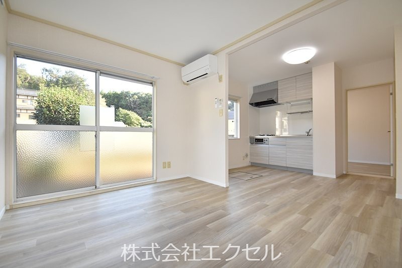 居室・リビング　明るいお部屋です