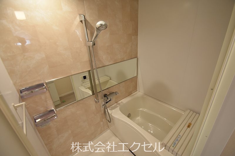 バス・シャワールーム　追い焚き付き