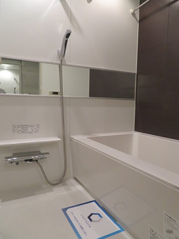 バス・シャワールーム　同マンション別部屋