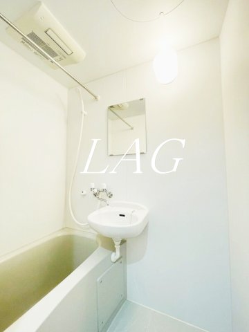 バス・シャワールーム　お風呂です。