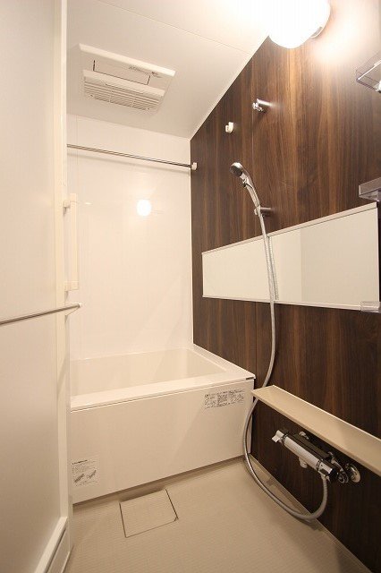 バス・シャワールーム　同物件別室です。