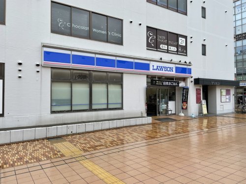 コンビニ　ローソン 都筑ふれあいの丘駅前店（コンビニ）まで778m