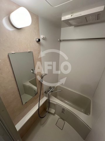 バス・シャワールーム　エスリードレジデンス天神橋筋六丁目　浴室