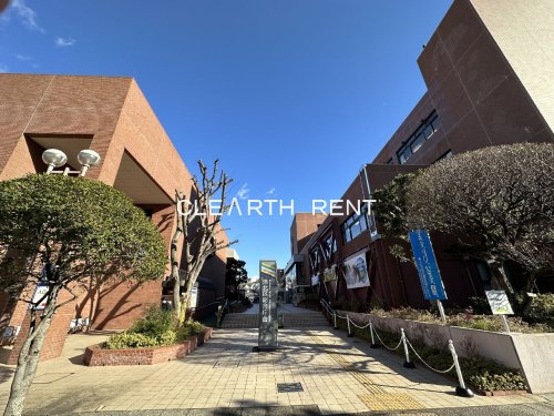 役所　横浜市港北区役所（役所）まで1678m