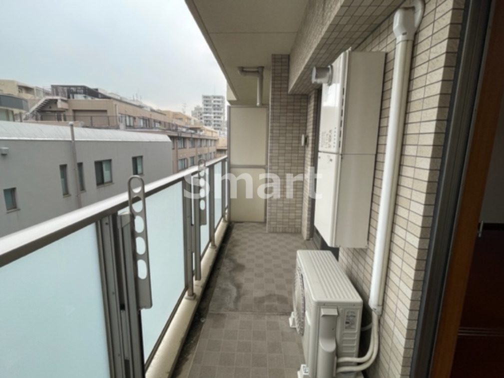 バルコニー　幅の取れるバルコニー