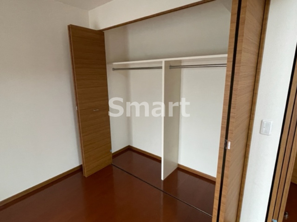 収納　幅広のクローゼット