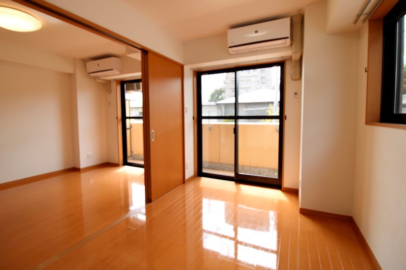 居室・リビング　LDKは10.21帖