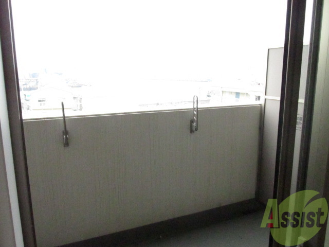 バルコニー　バルコニーもすっきり綺麗。