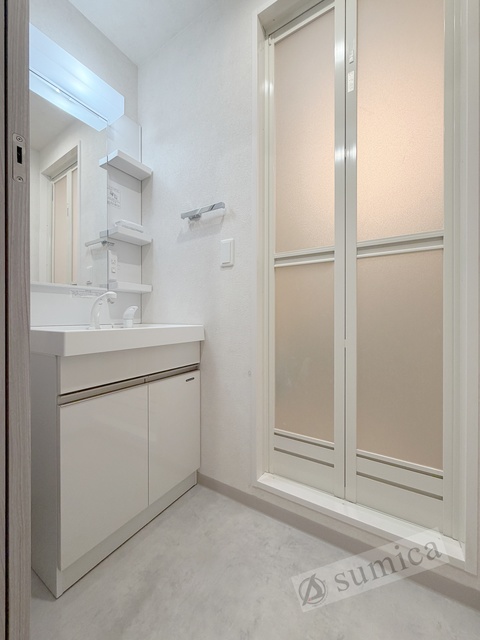 洗面設備　洗面脱衣所付き！独立洗面台が便利です♪♪