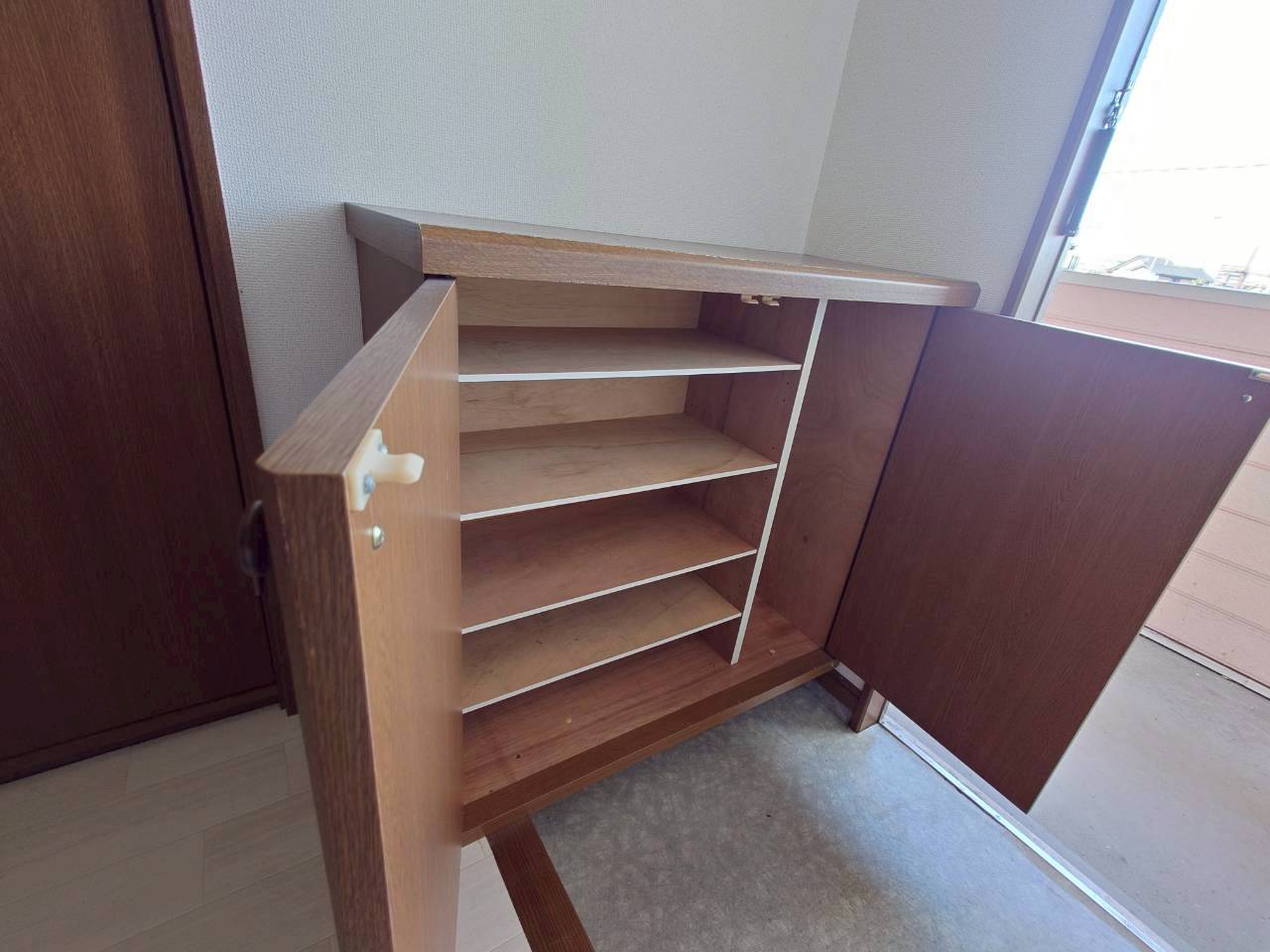 その他設備　シューズボックス