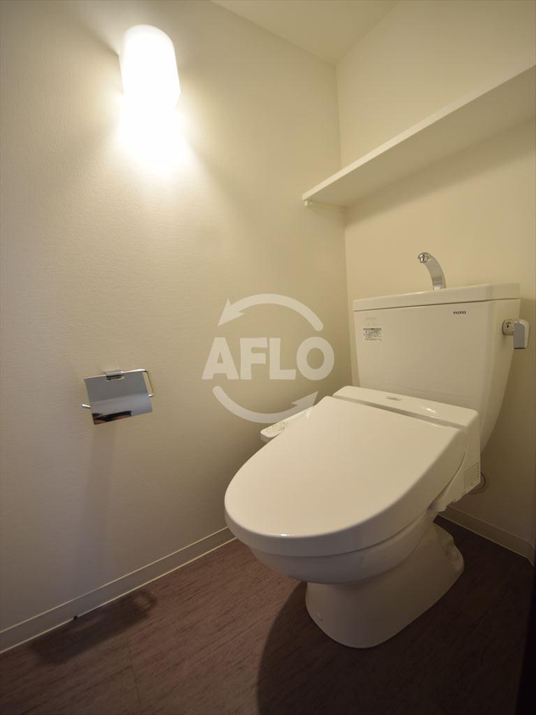 トイレ　モンテノーム南堀江　温水洗浄便座