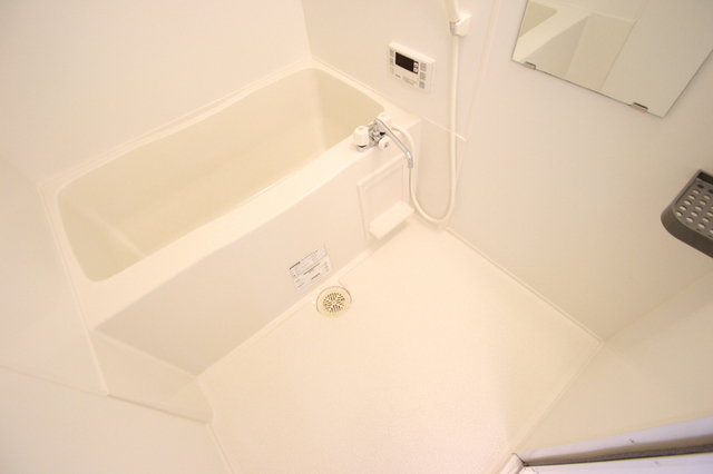 バス・シャワールーム　※別室の参考写真の為、現況優先です。