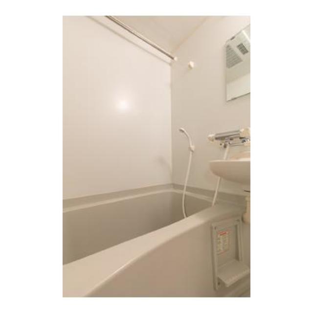 バス・シャワールーム　※写真は同タイプ住戸です。