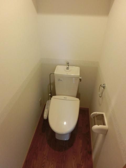 トイレ　温水洗浄便座