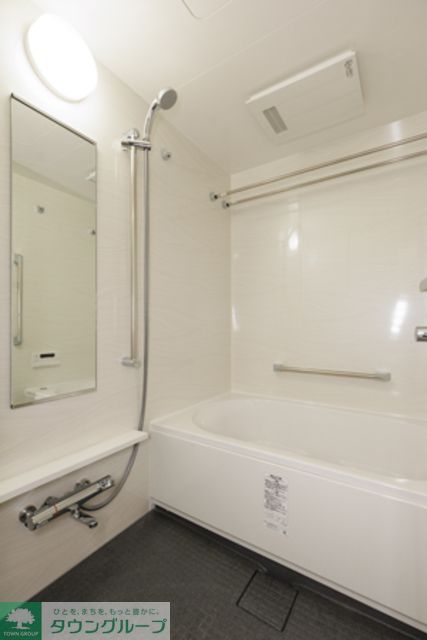 バス・シャワールーム　※写真は同タイプ住戸です。