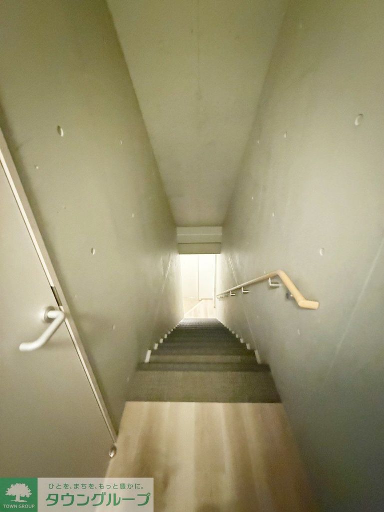 玄関　お部屋探しはタウンハウジングへ♪