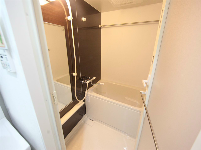 バス・シャワールーム　バスルーム　浴室暖房乾燥機付