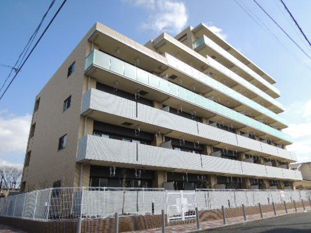 建物外観　外観タイル張りです