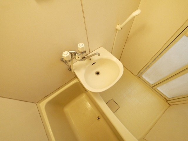 洗面設備　洗面スペースです