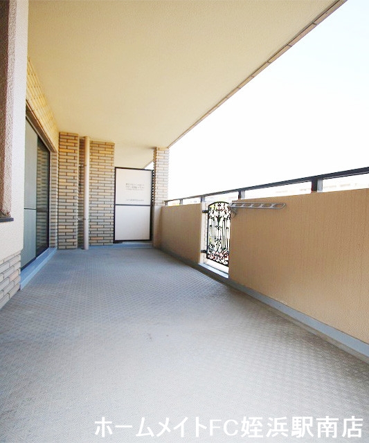 バルコニー　★洗濯物も沢山干せそうです★参考写真