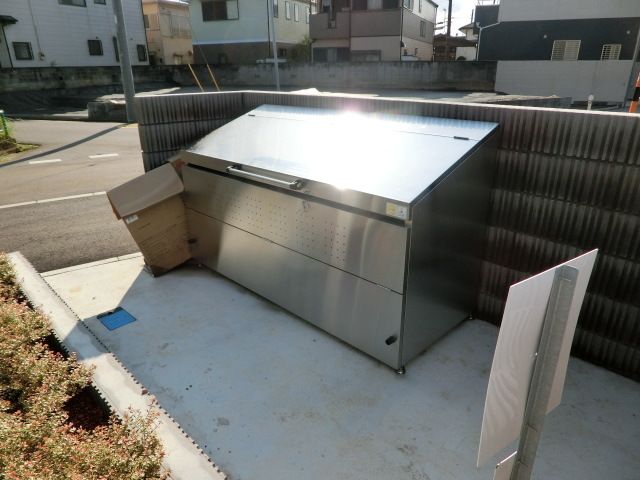 その他共有部分　ごみはこちらへ。