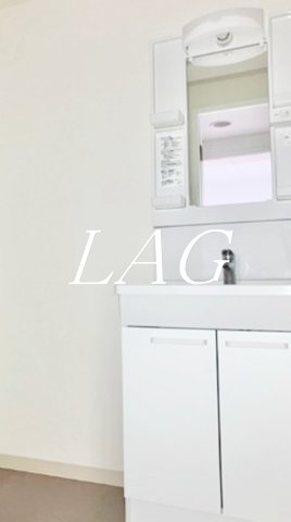 洗面設備　独立洗面台です。