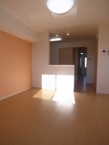 居室・リビング　ゆったりとした居間です