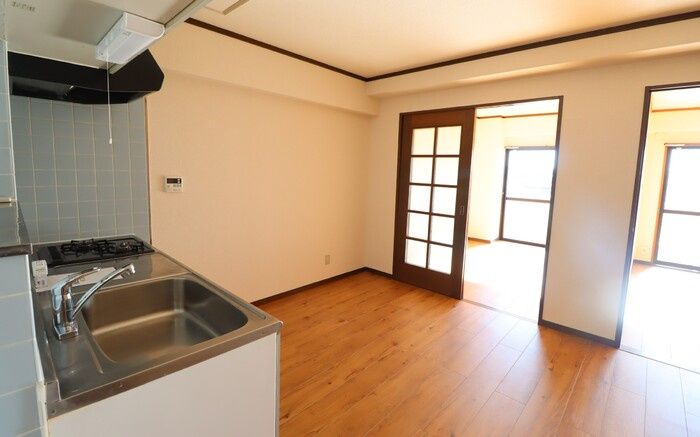 居室・リビング　同物件内参考画像