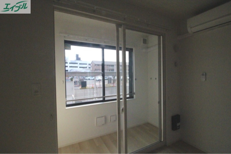 バルコニー　インナーバルコニー