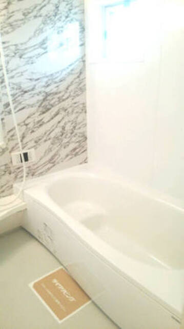 バス・シャワールーム　一坪風呂！窓ありです！