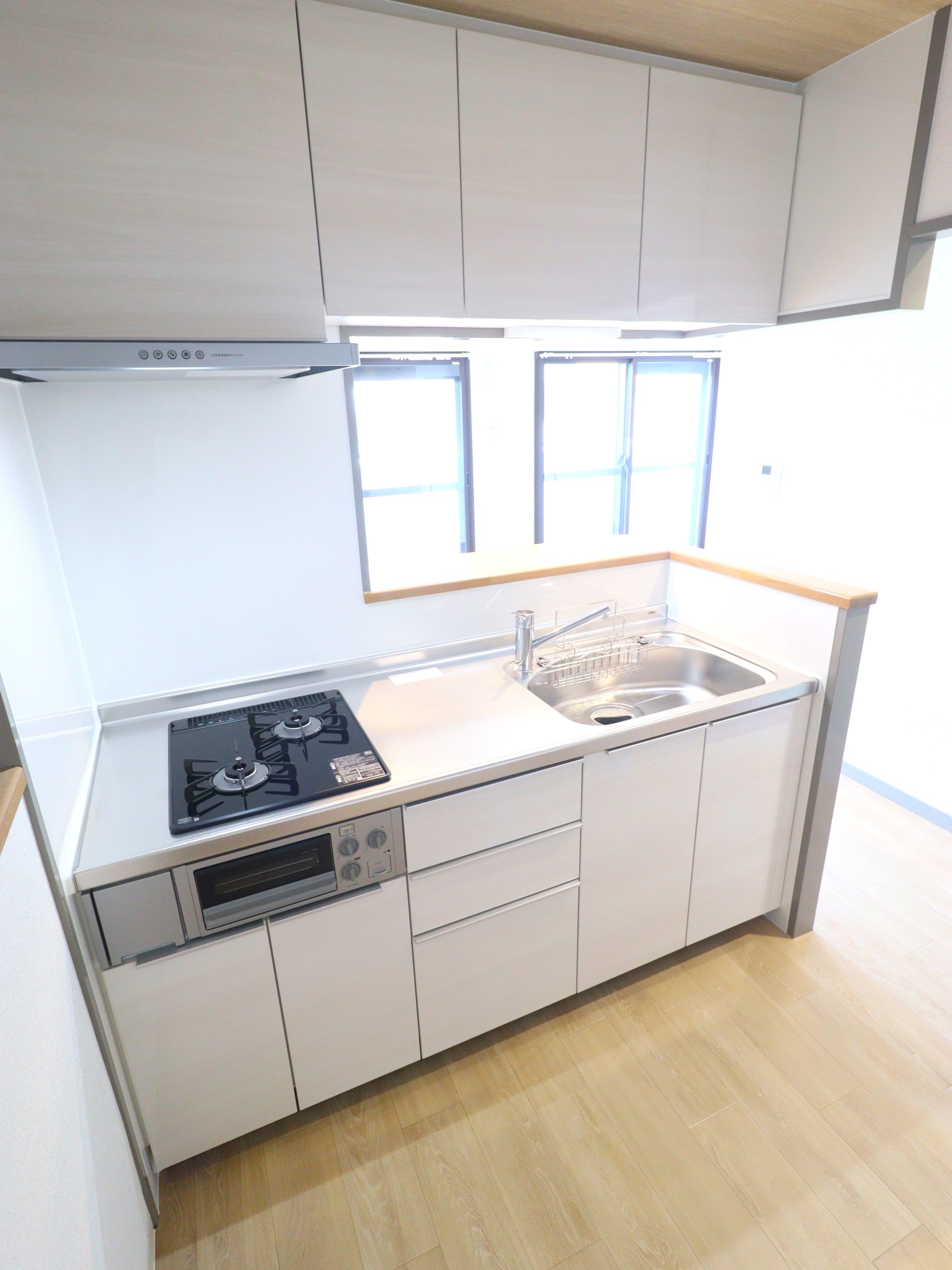 キッチン　使いやすいシステムキッチン♪2口コンロ・グリル付