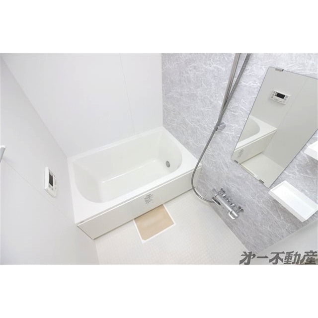 バス・シャワールーム　バス